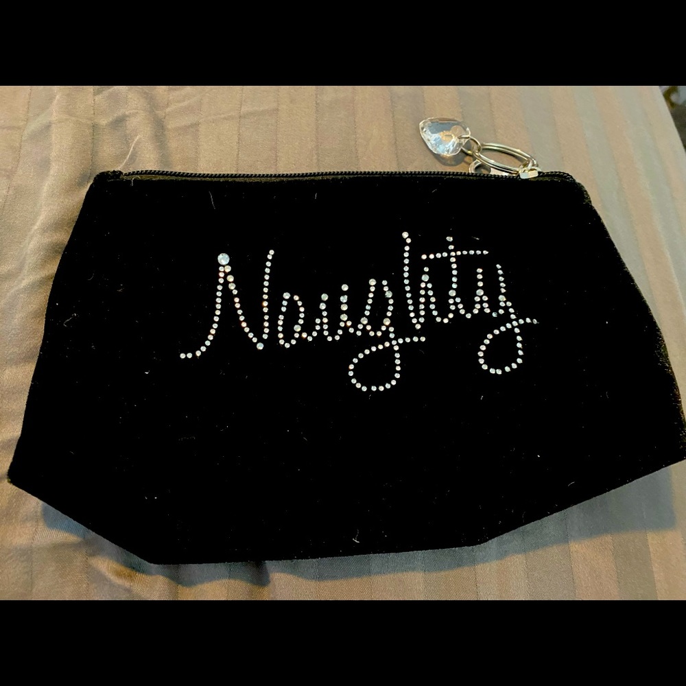 Small zipper pouch